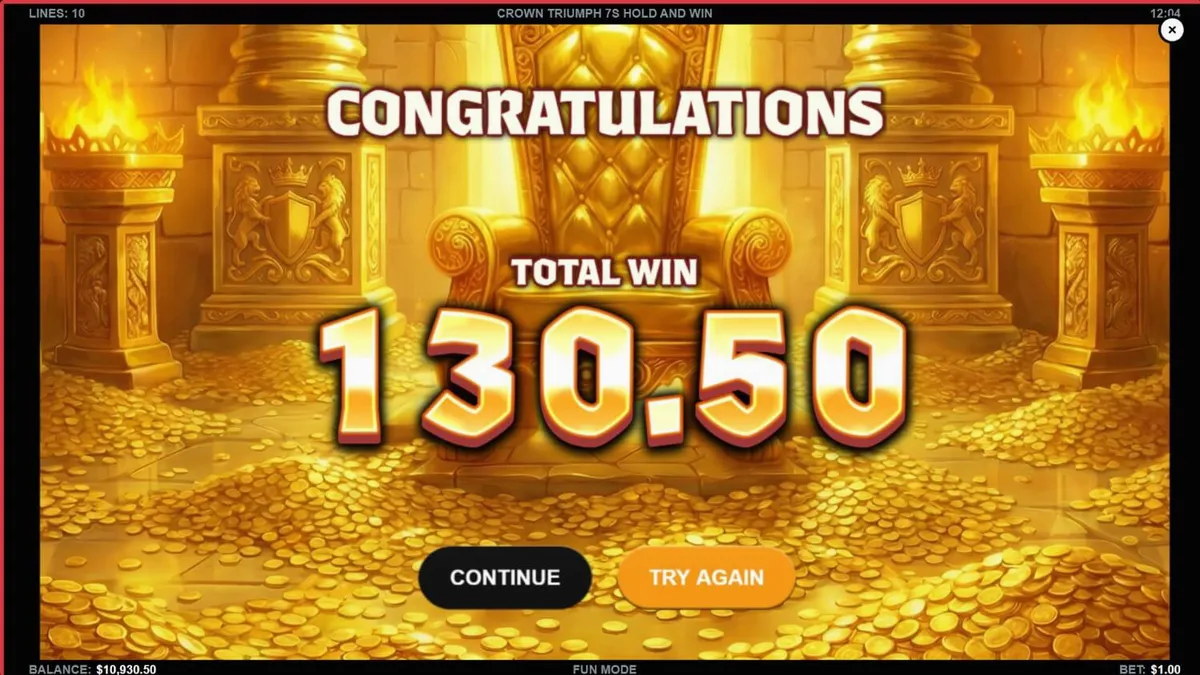 Interface do jogo Crown Triumph 7s Hold and Win com símbolos de frutas e coroas.